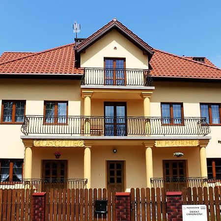 Gosciniec Mazurski Ruciane-Nida Exterior foto